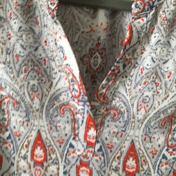 Long sleeve, Red/Blue paisley motif blouse, polyester, size M, Excellent ! - Picture 5 of 7
